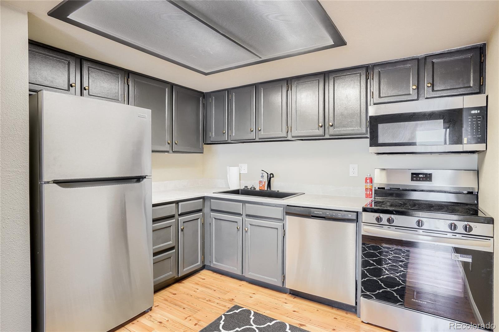 9680 Brentwood Way 208