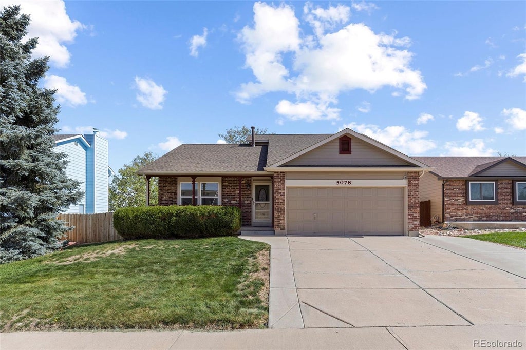 Photo of 5078 S Gibraltar Way, Centennial, CO 80015 (MLS # 6538439)