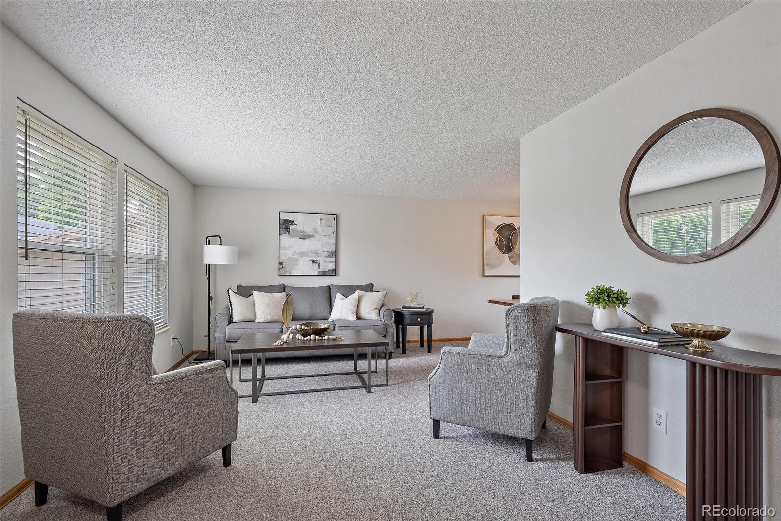 10961 Gray Circle