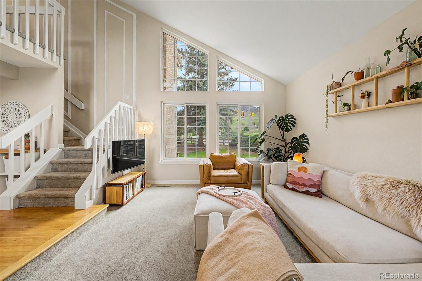 33 Tecoma Circle