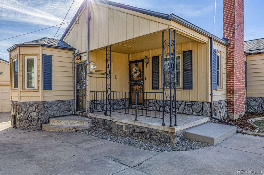 Photo of 7290 W 29th Avenue, Wheat Ridge, CO 80033 (MLS # 7758281)