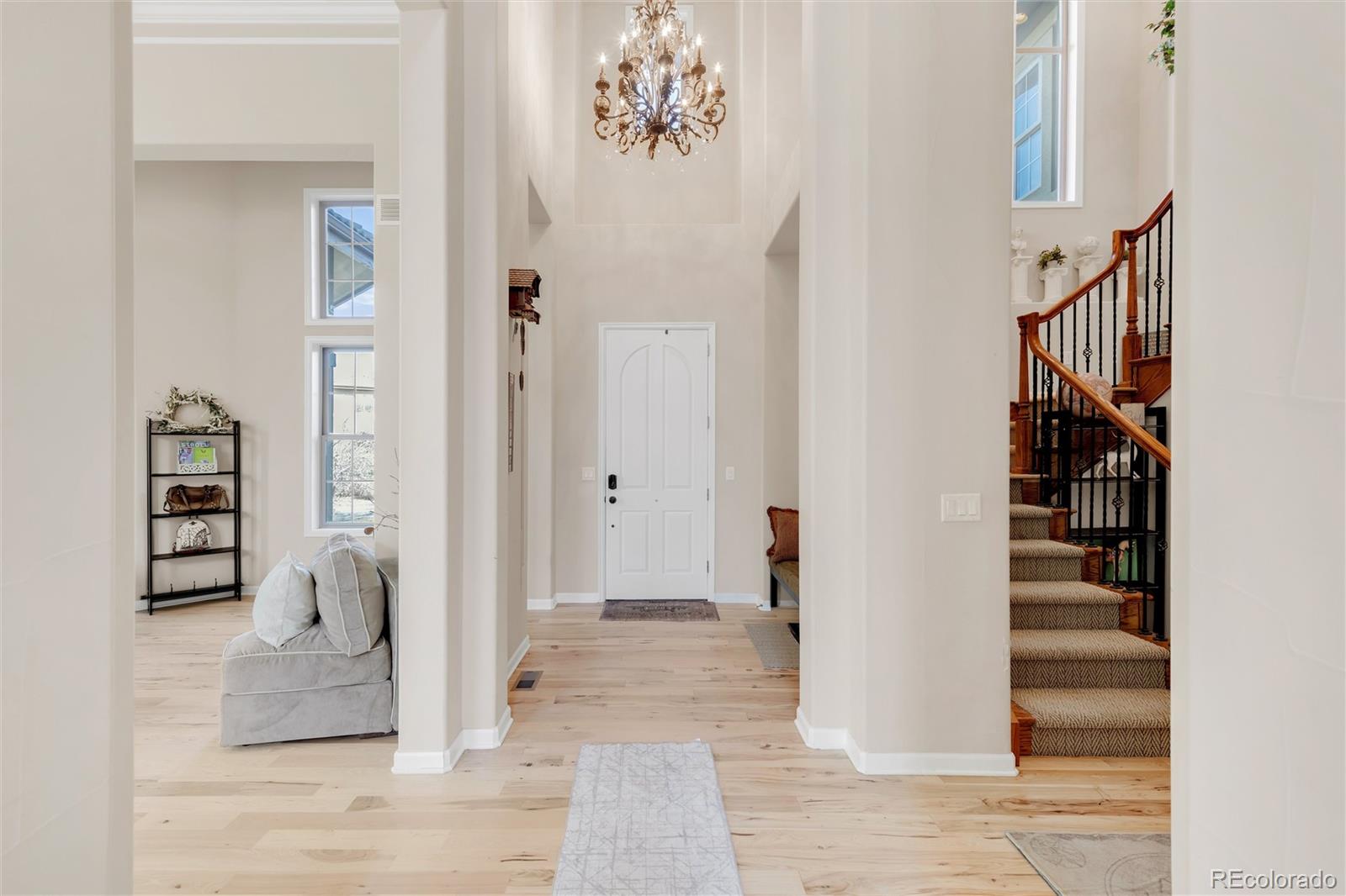 6293 Ellingwood Point Way