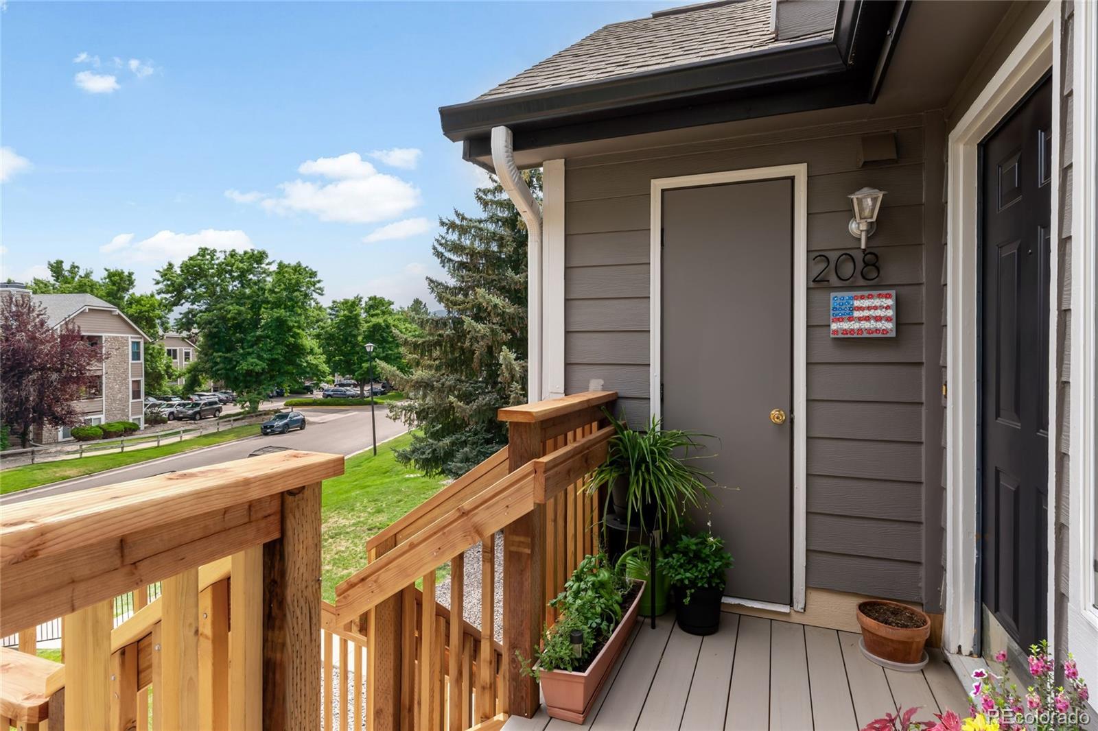 8321 S Upham Way 2-208