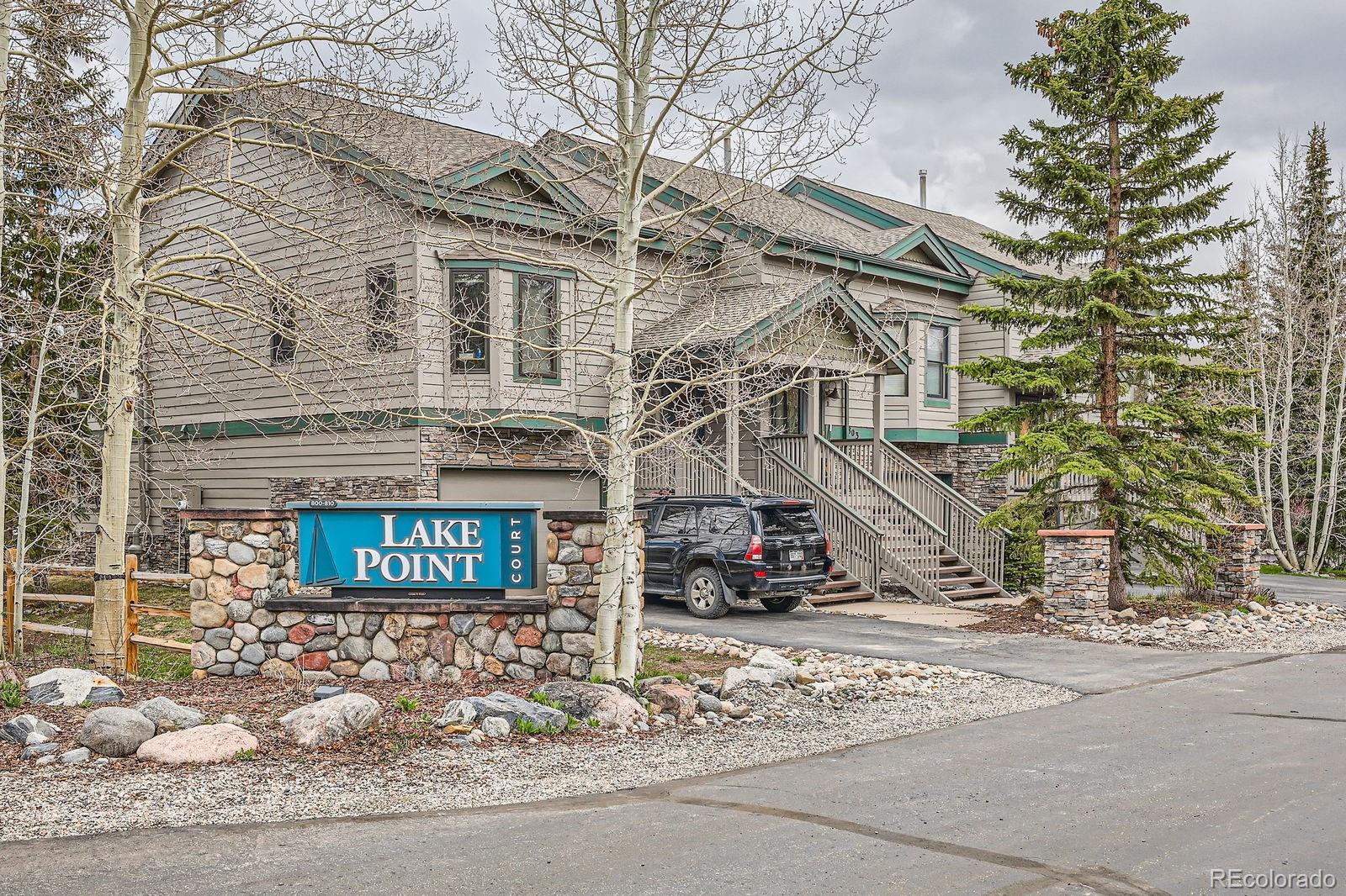 803 Lakepoint Court B
