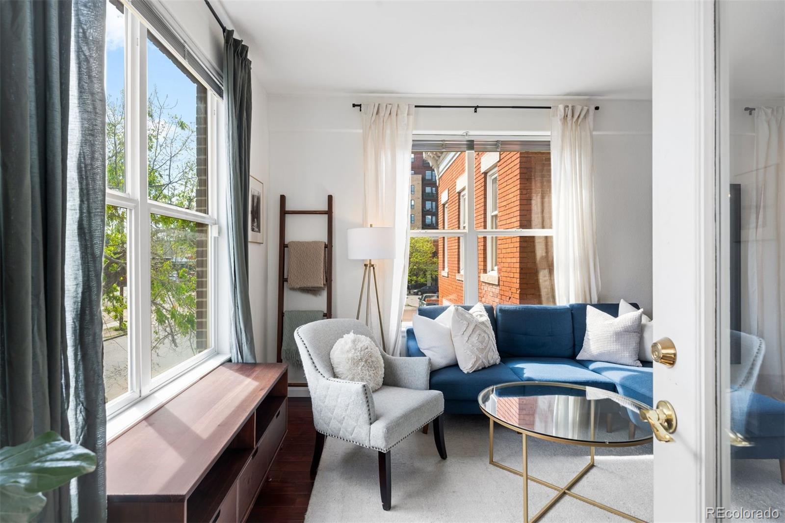 1727 N Pearl Street 204