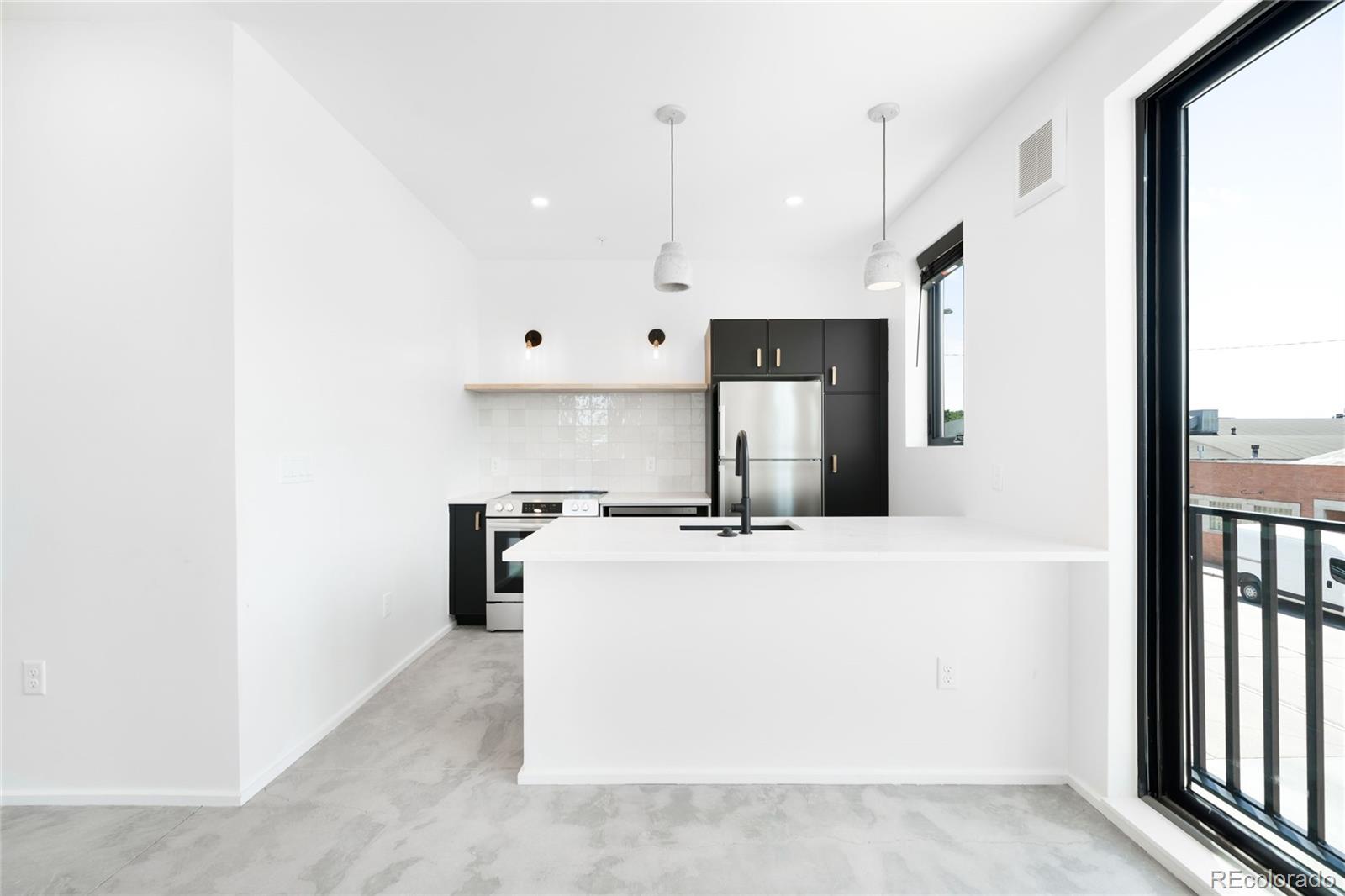 434 Santa Fe Drive