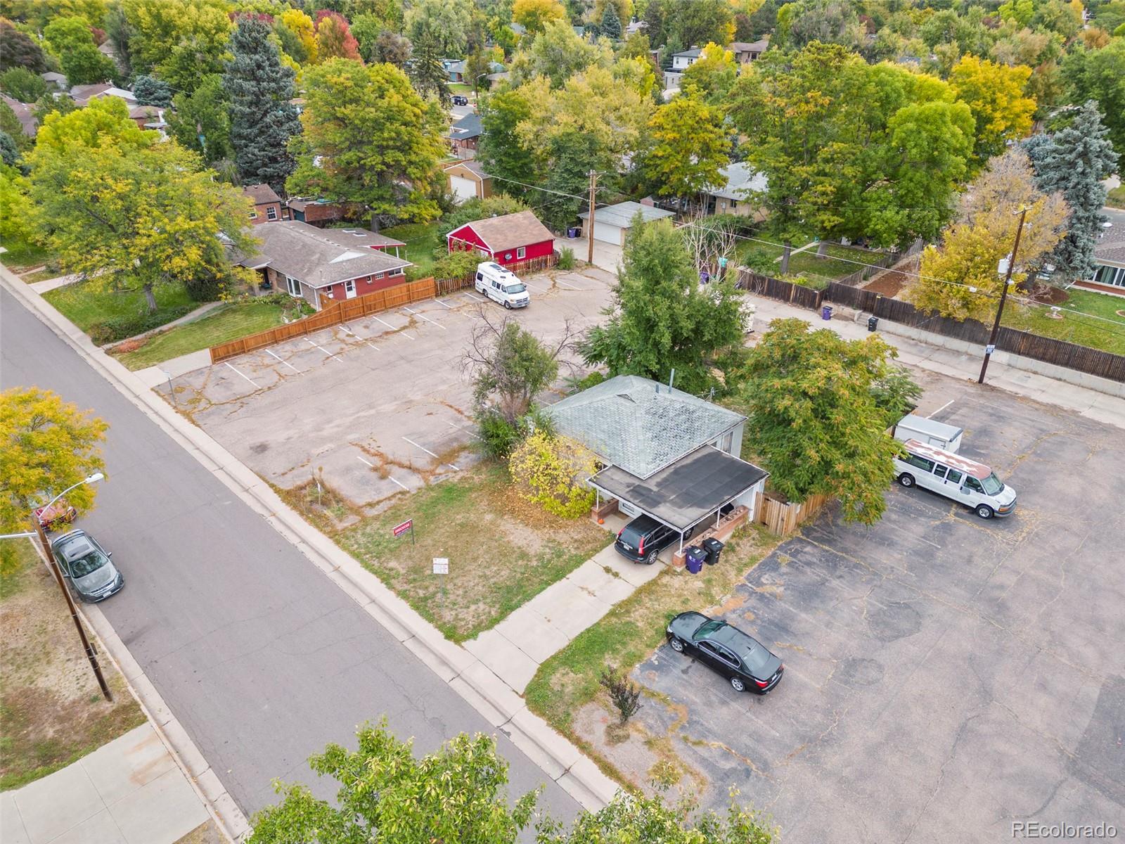 1150-60 N Dahlia Street N