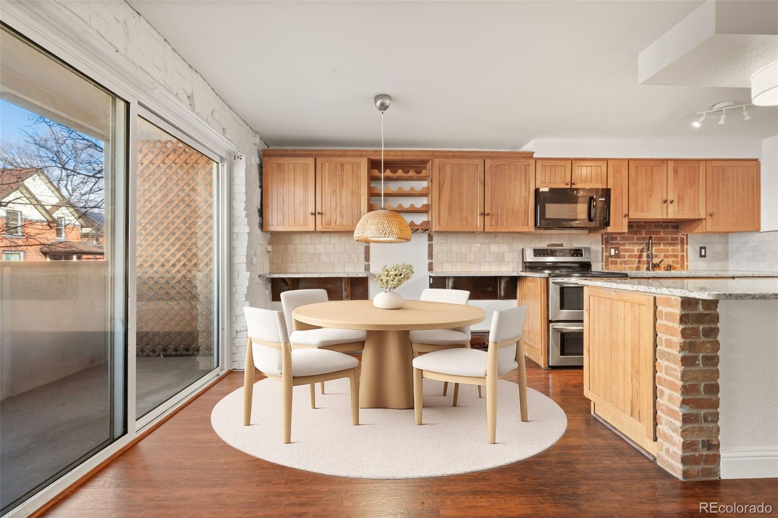 1270 N Marion Street 211