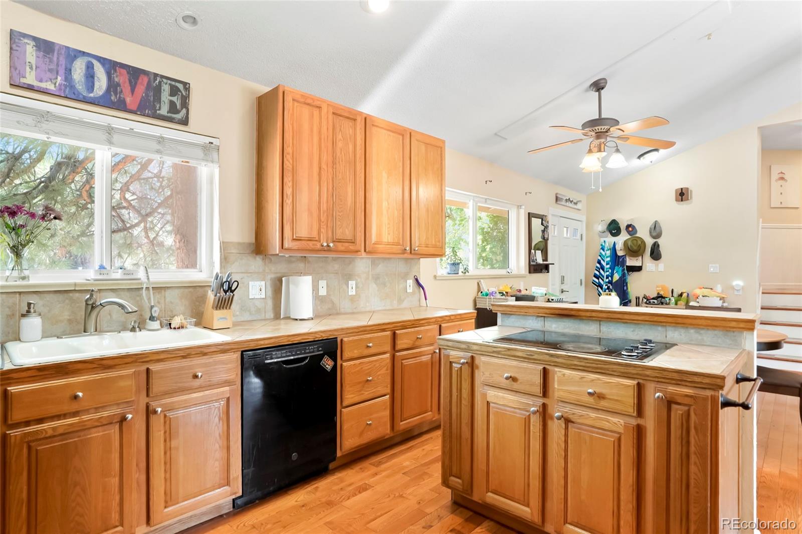 5295 W Plymouth Drive