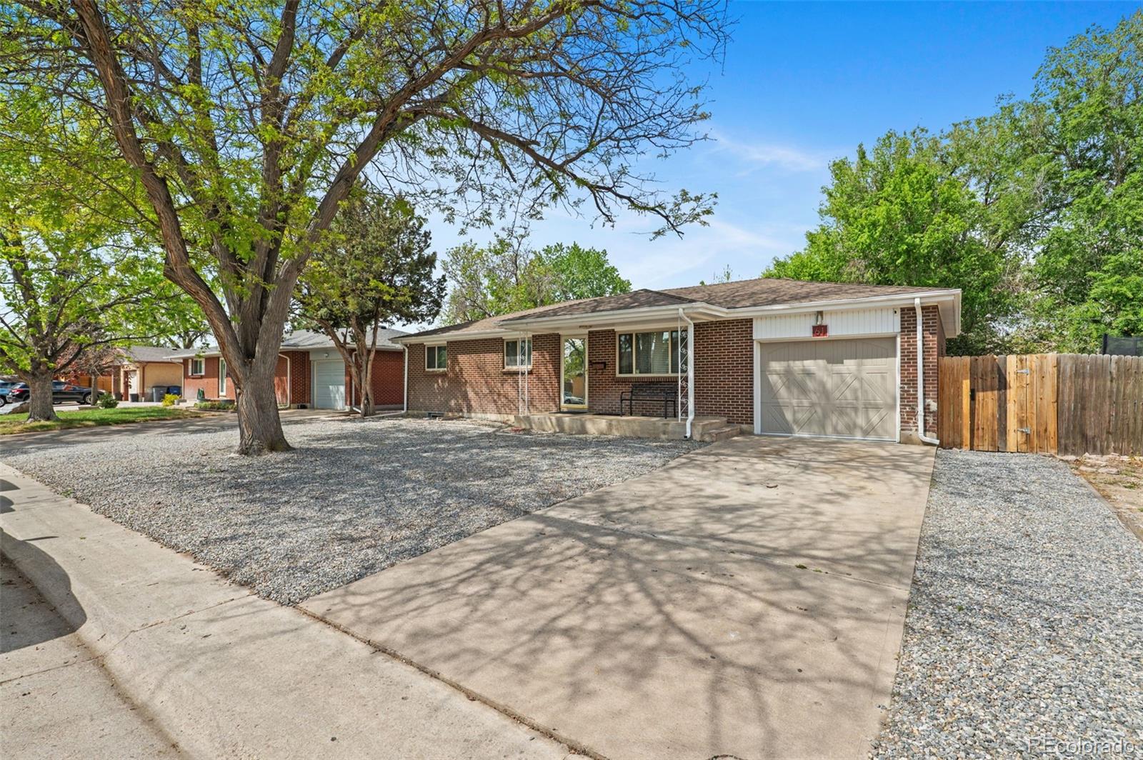 61 S 17th Avdr