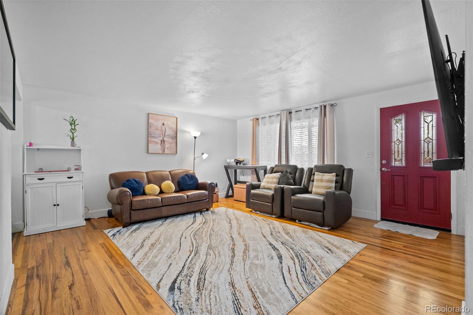 61 S 17th Avdr