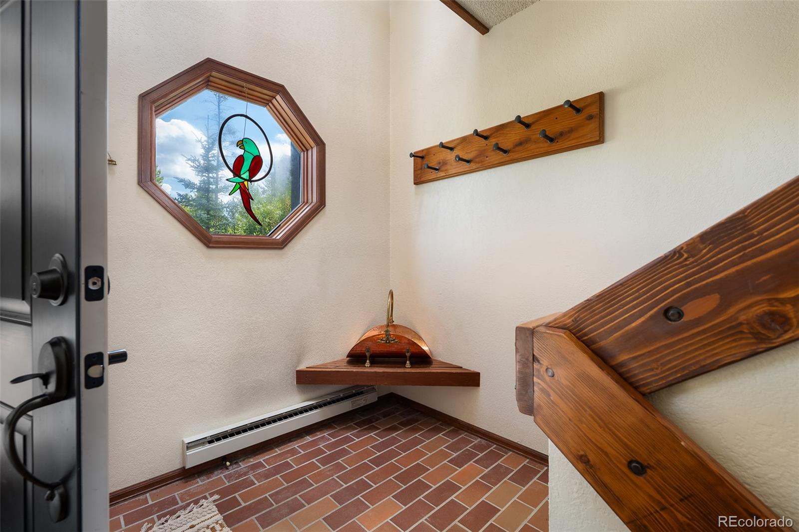 300 Kings Crossing Road B3