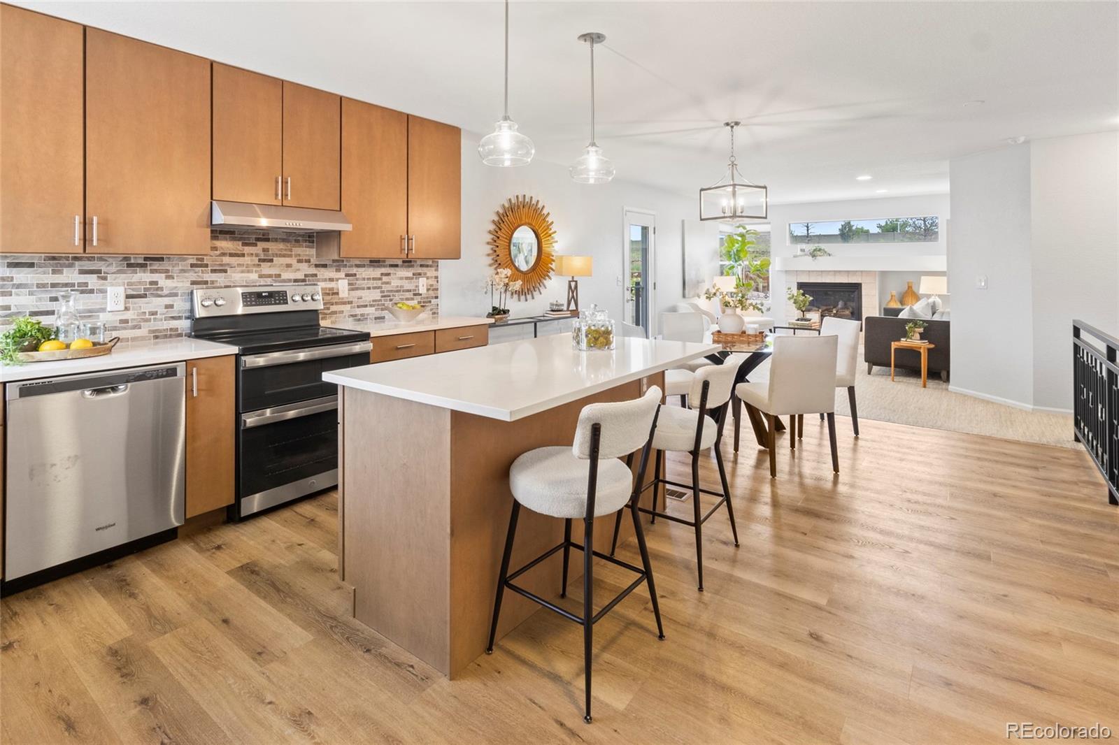 2034 Espana Way, Aurora, CO, 80011 3 2034 Espana Way