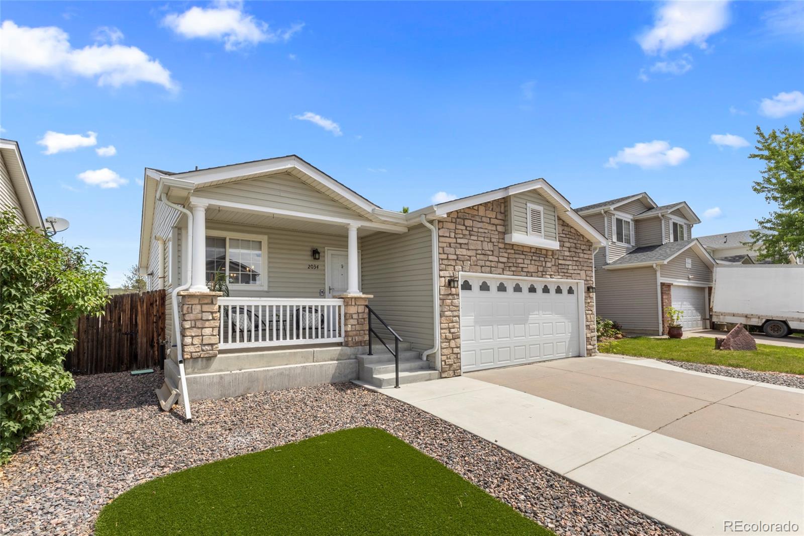2034 Espana Way, Aurora, CO, 80011 1 2034 Espana Way