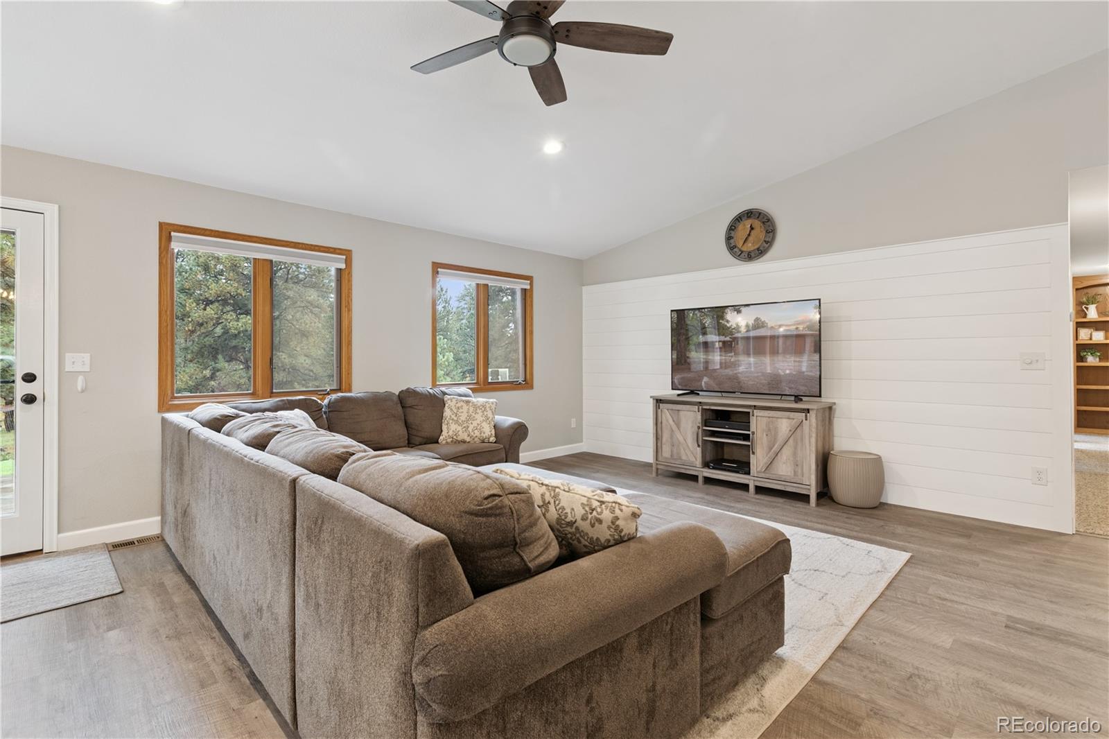 35720 Whispering Pine