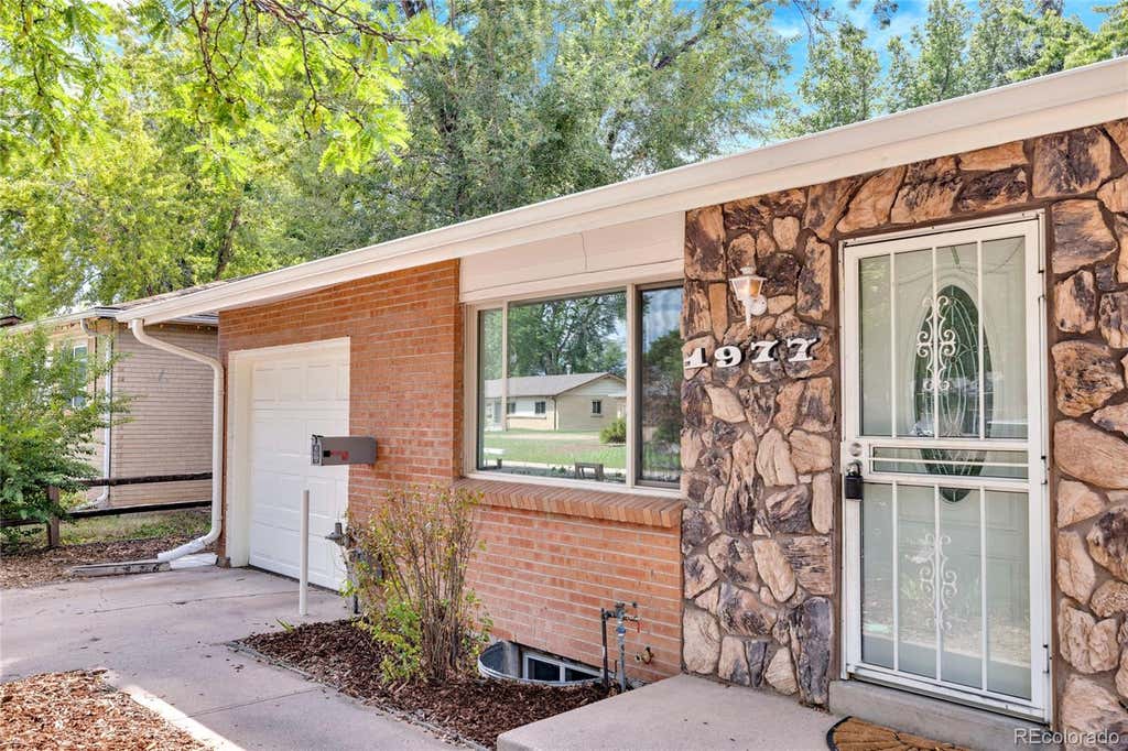 Photo of 1977 S Newton ST, Lakewood, CO 80219 (MLS # 4970463)
