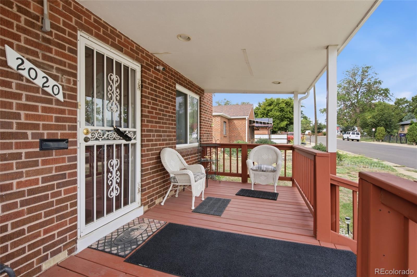 2020 W Scott Place
