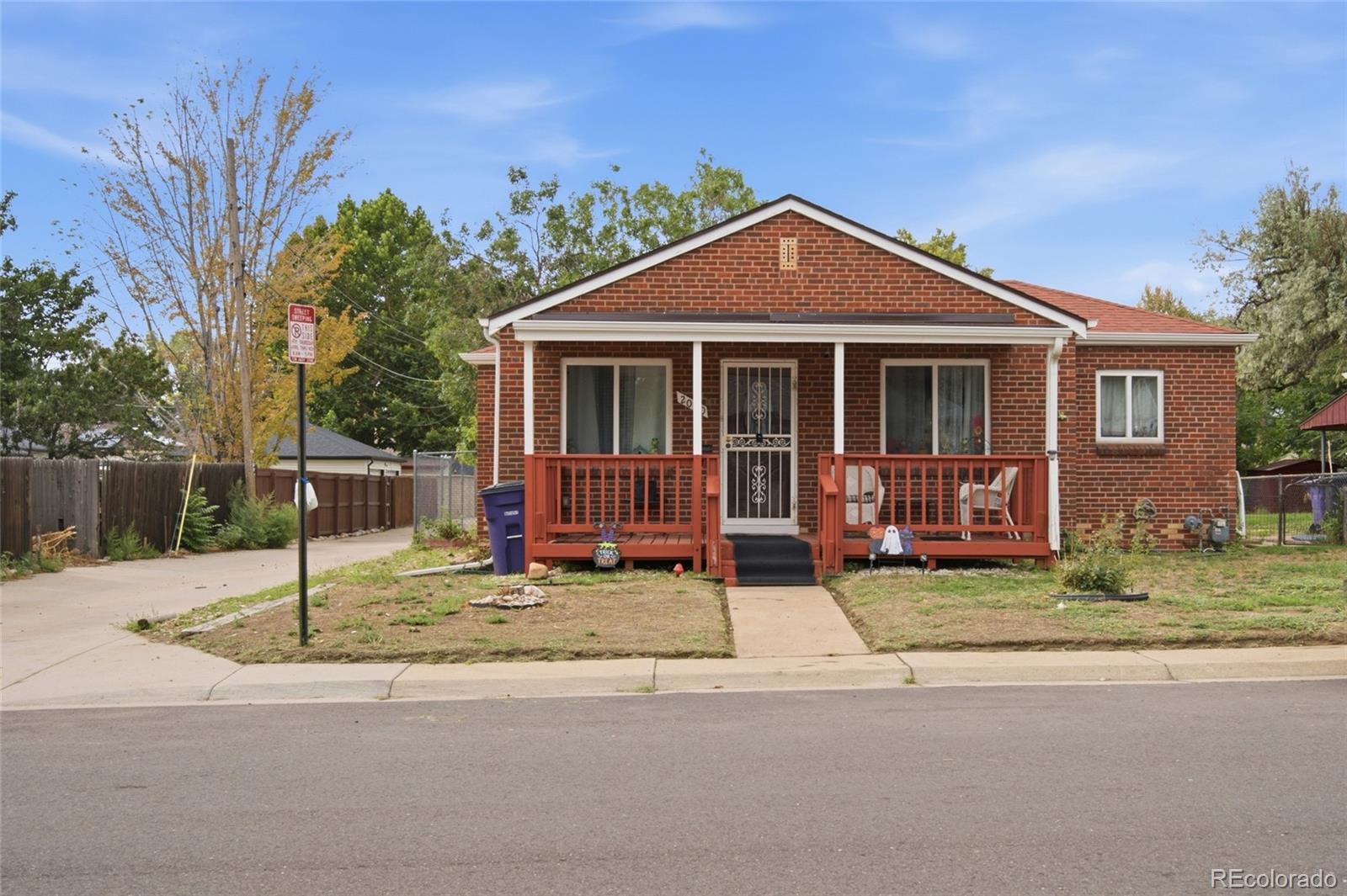 2020 W Scott Place