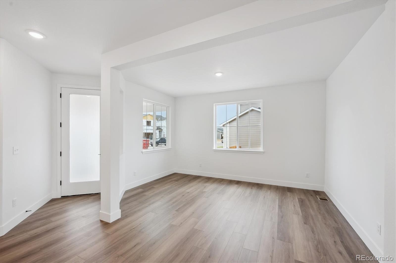 7016 E 126th Place