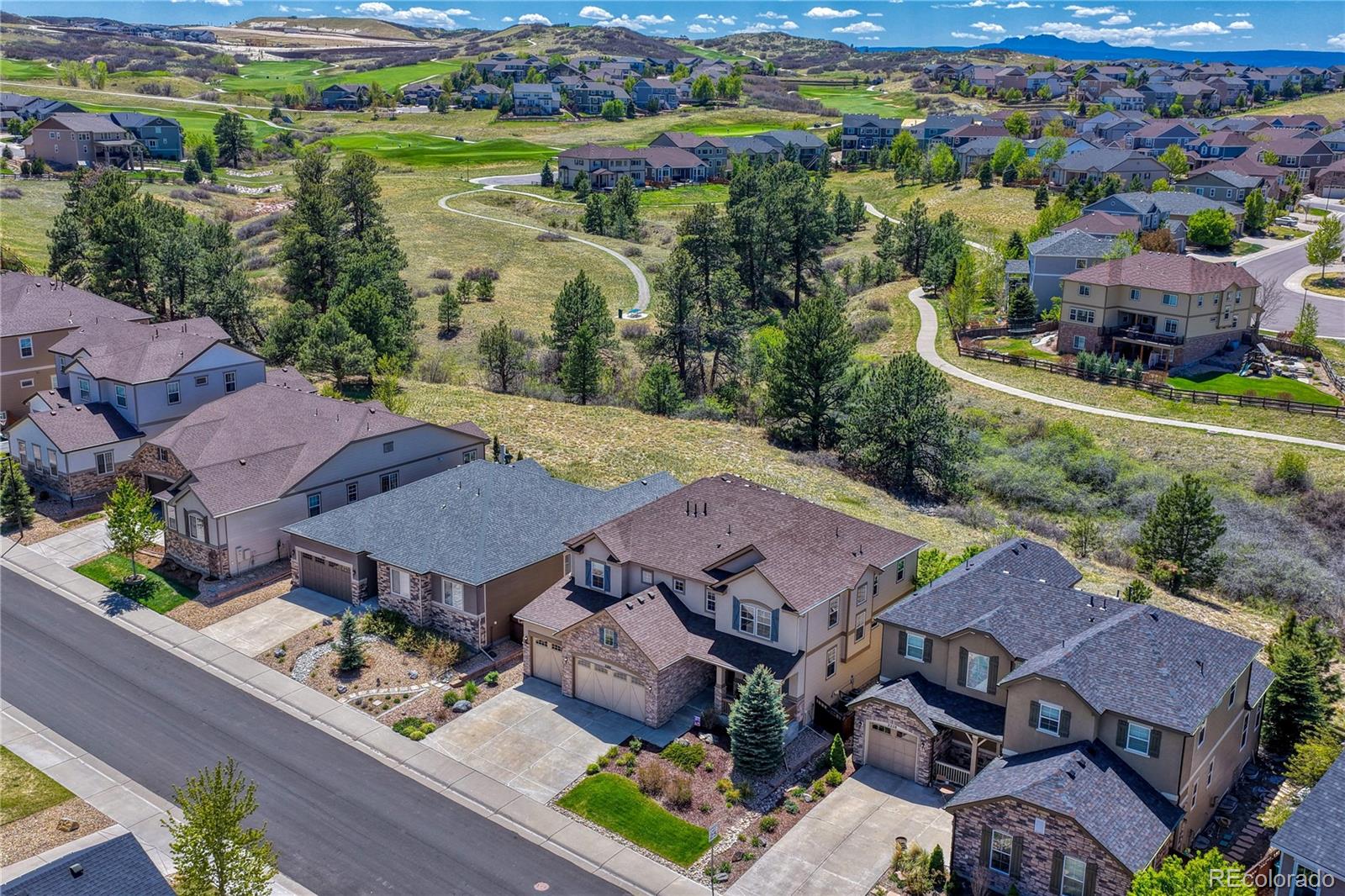 2204 Treetop Drive