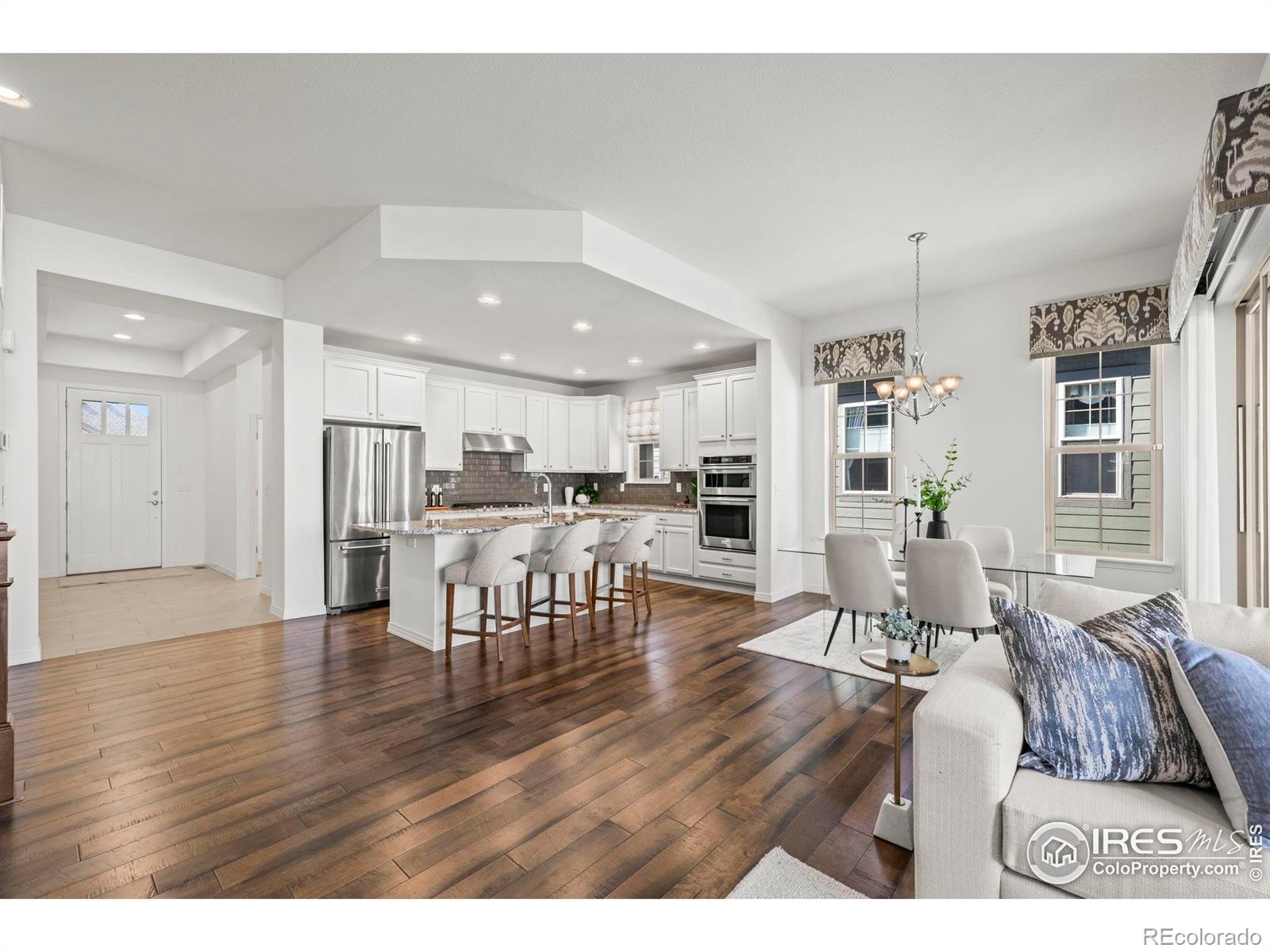 4425 Angelina Circle