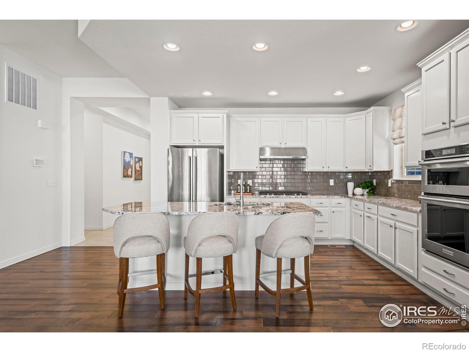 4425 Angelina Circle