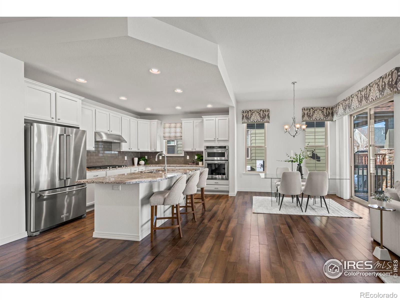 4425 Angelina Circle