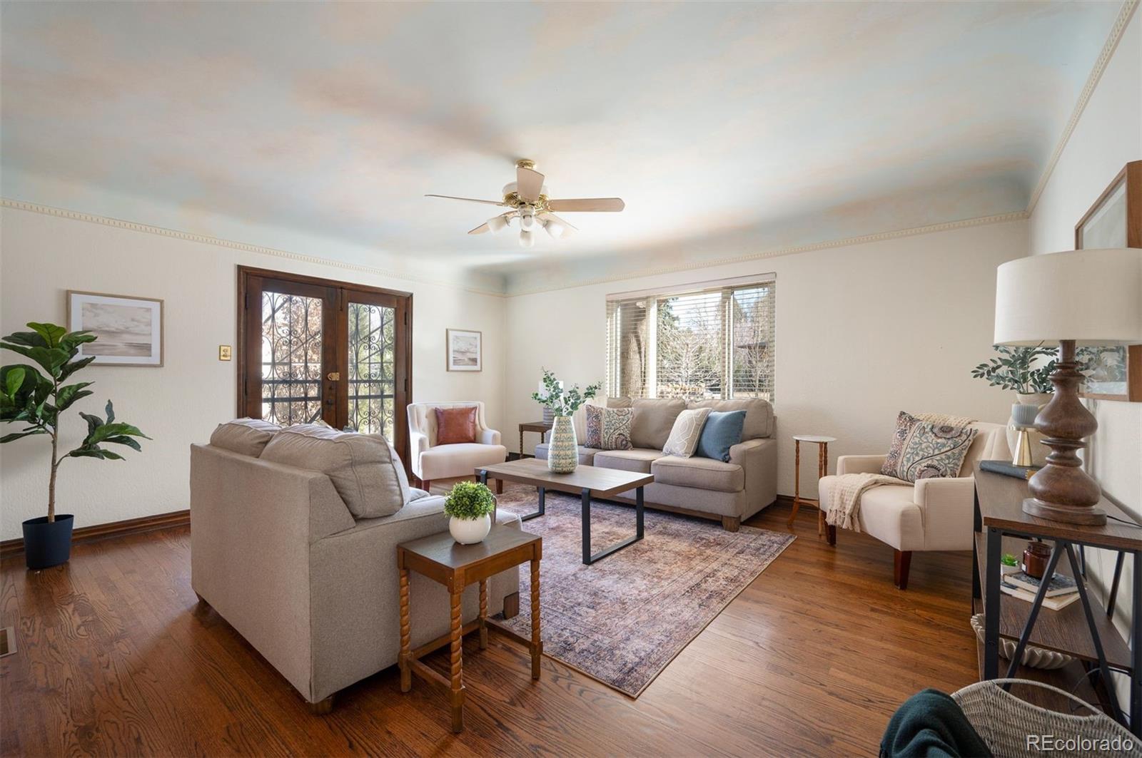 6 Ivy Lane