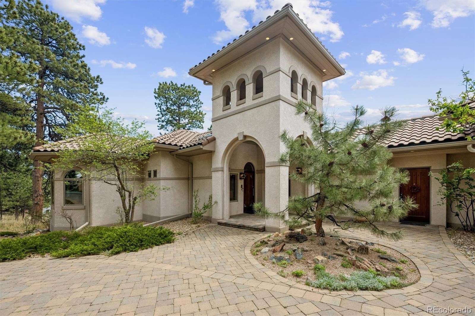 23004 Whispering Woods
