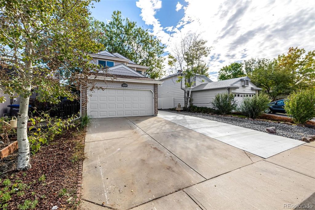 Photo of 2370 Redwood Avenue, Lafayette, CO 80026 (MLS # 8066858)