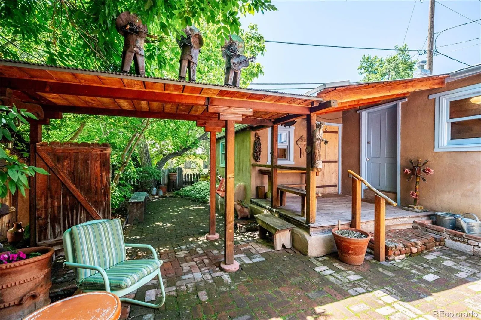 Golden, Colorado 80401, United States, 4 Bedrooms Bedrooms, ,4 BathroomsBathrooms,Residential,Active,151304