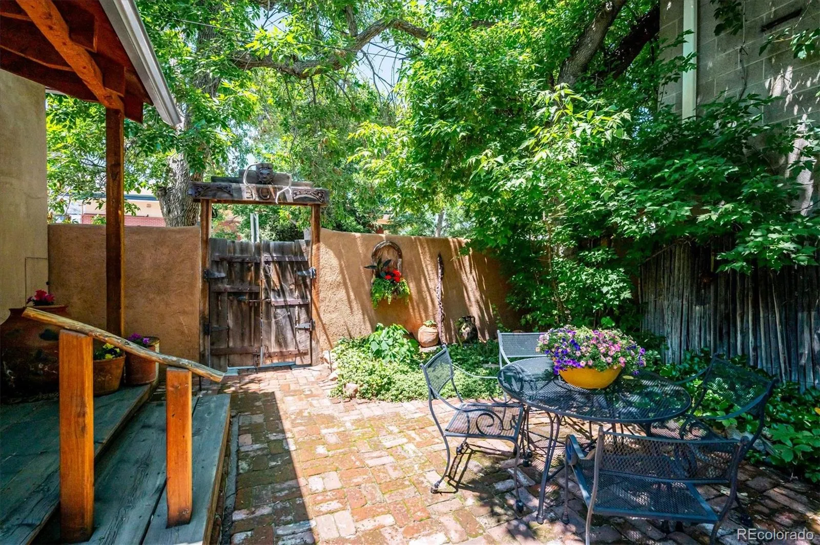 Golden, Colorado 80401, United States, 4 Bedrooms Bedrooms, ,4 BathroomsBathrooms,Residential,Active,151304