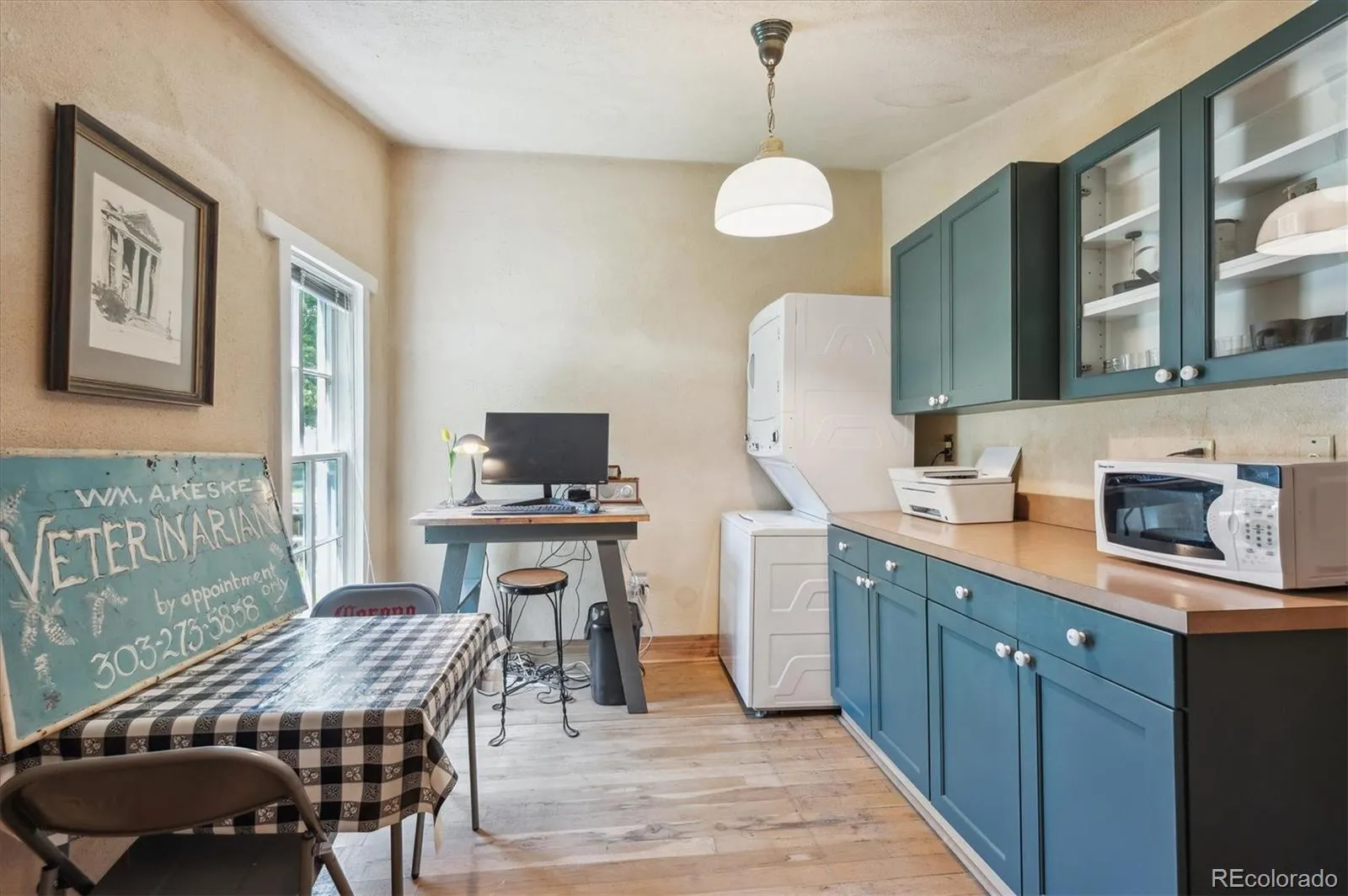 Golden, Colorado 80401, United States, 4 Bedrooms Bedrooms, ,4 BathroomsBathrooms,Residential,Active,151304