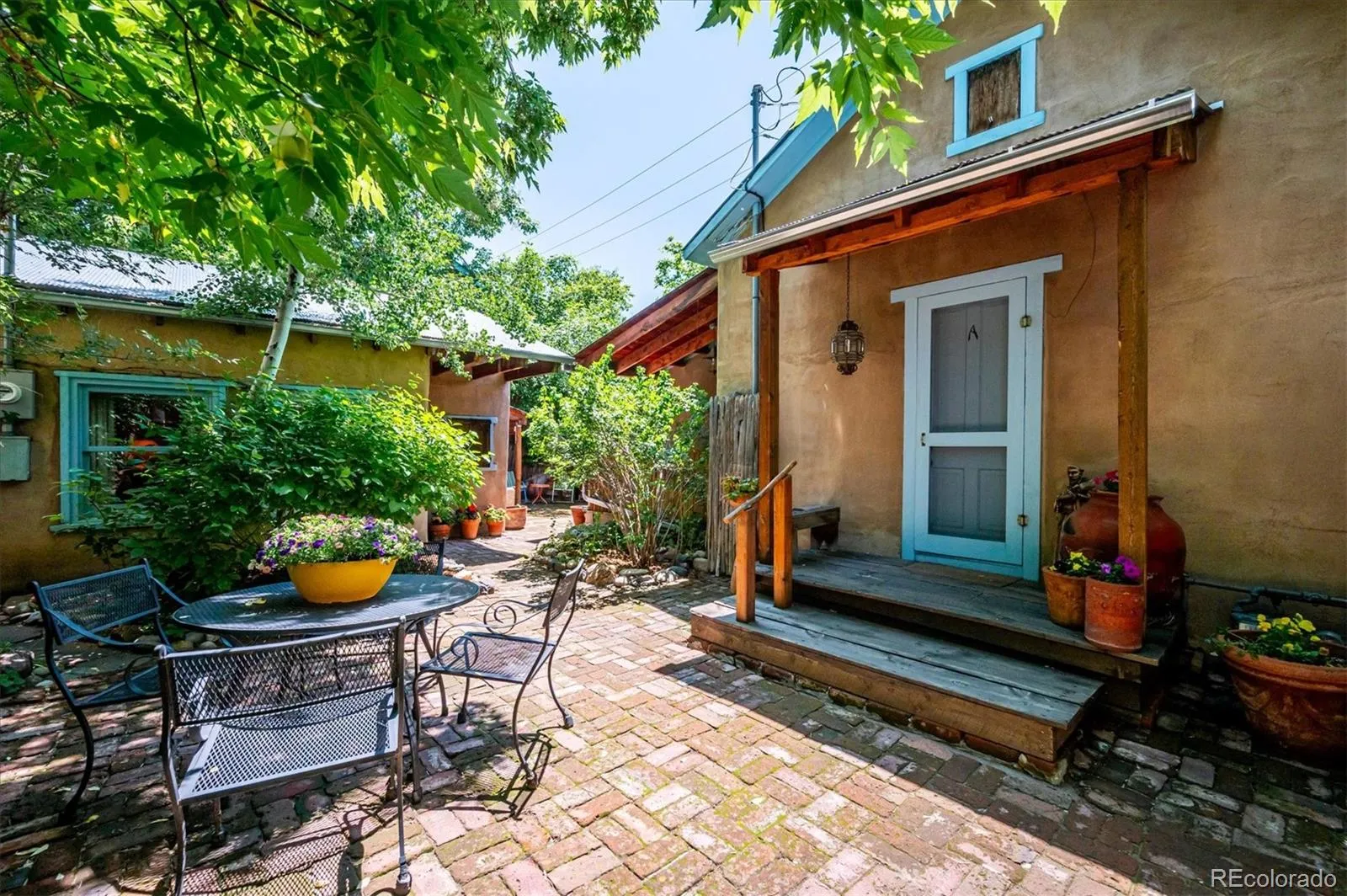 Golden, Colorado 80401, United States, 4 Bedrooms Bedrooms, ,4 BathroomsBathrooms,Residential,Active,151304