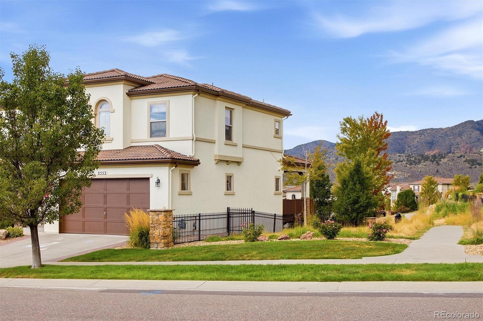 2553 S Kendrick Court