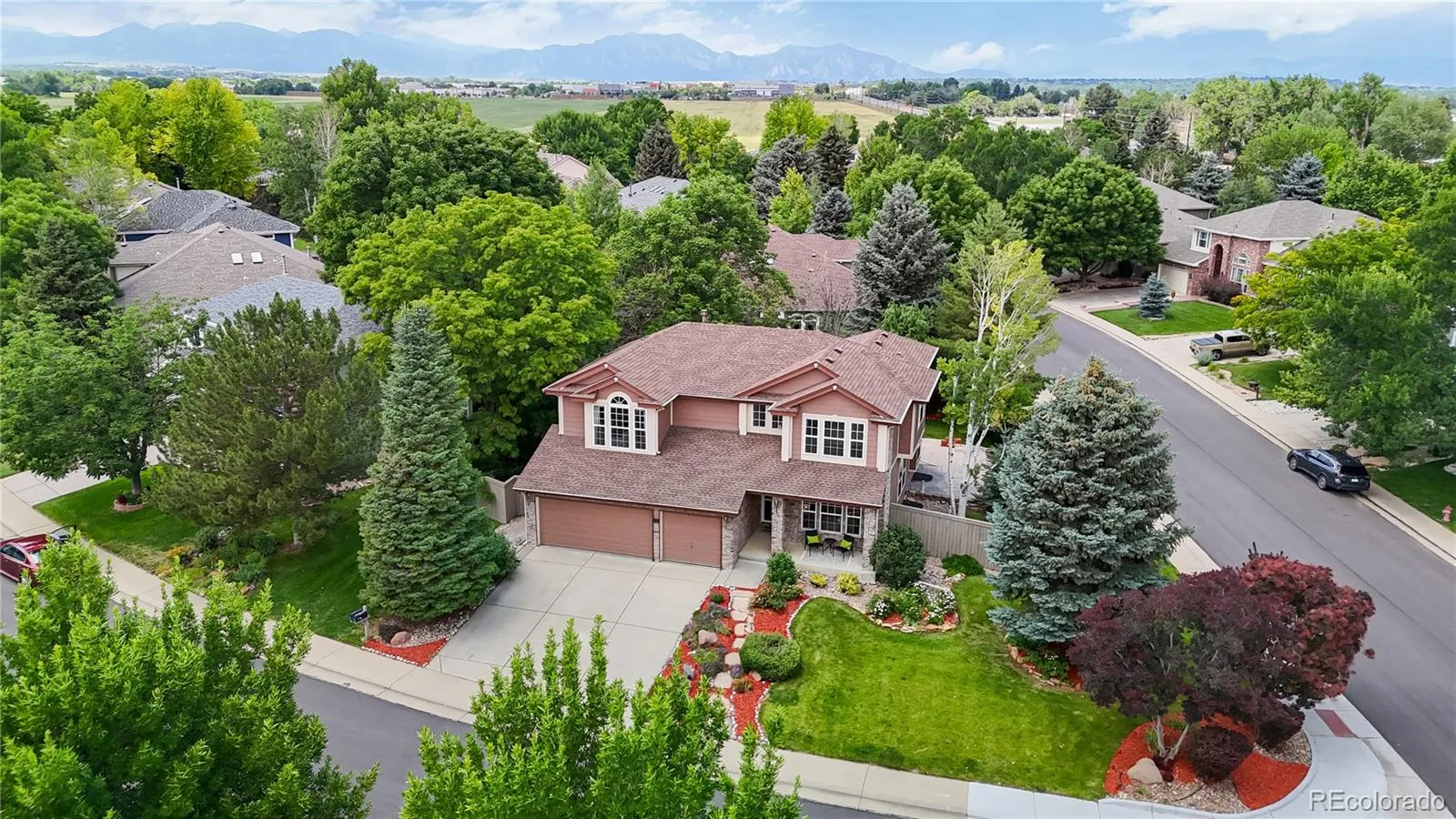 Lafayette, Colorado 80026, United States, 4 Bedrooms Bedrooms, ,3 BathroomsBathrooms,Residential,Active,163510