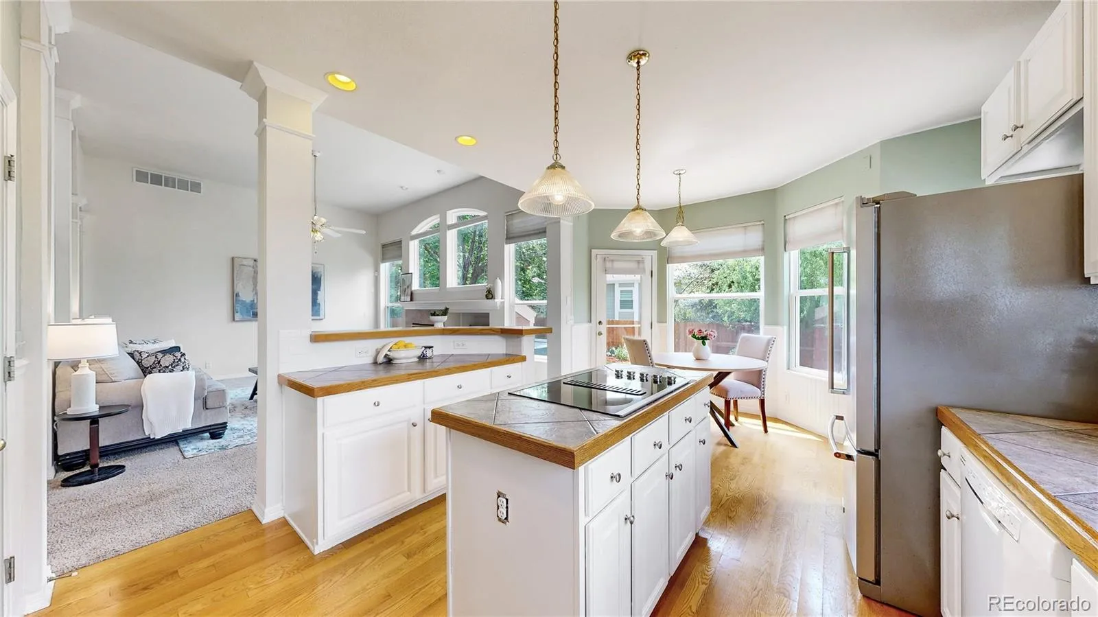 Lafayette, Colorado 80026, United States, 4 Bedrooms Bedrooms, ,3 BathroomsBathrooms,Residential,Active,163510