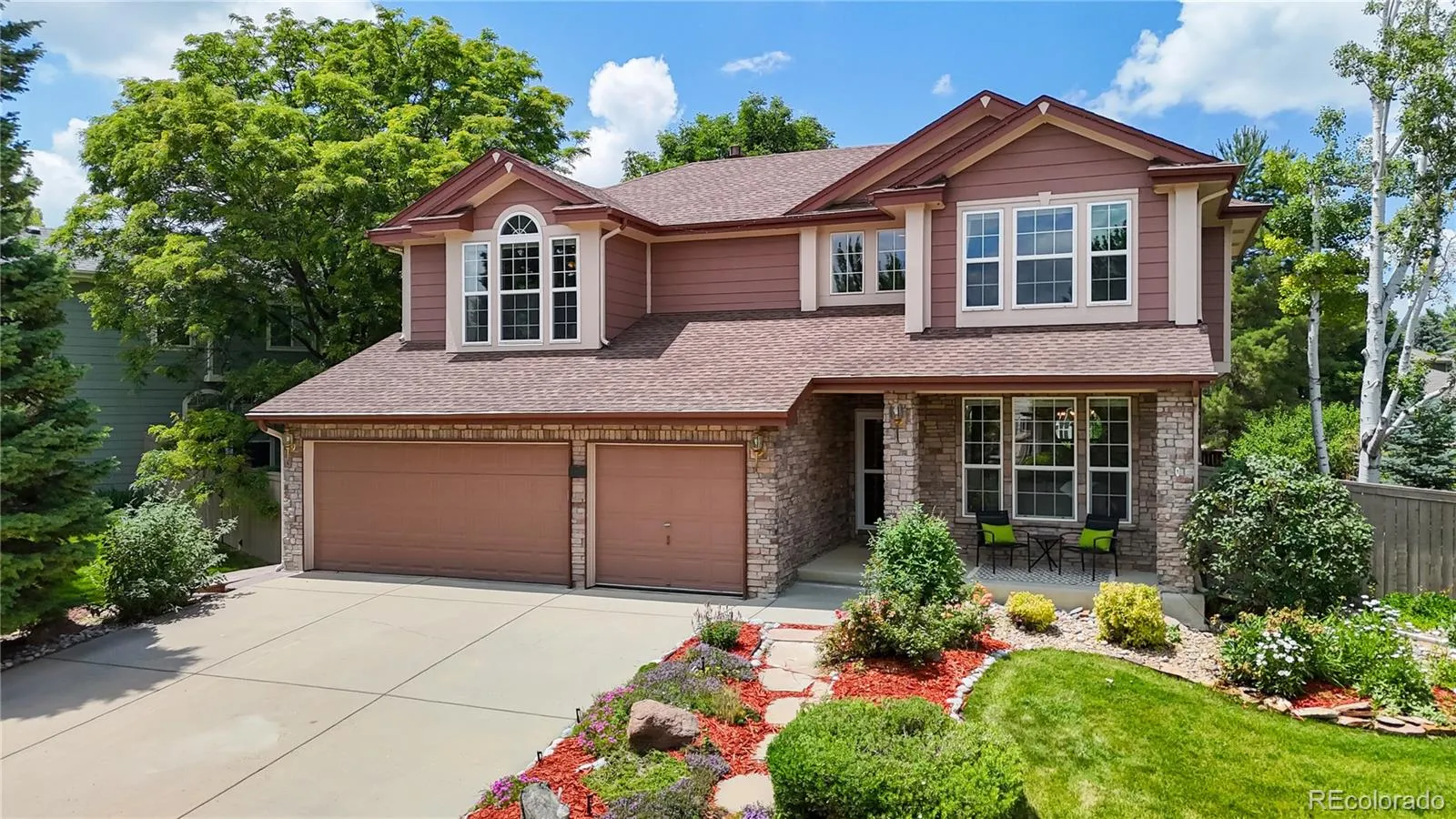 Lafayette, Colorado 80026, United States, 4 Bedrooms Bedrooms, ,3 BathroomsBathrooms,Residential,Active,163510