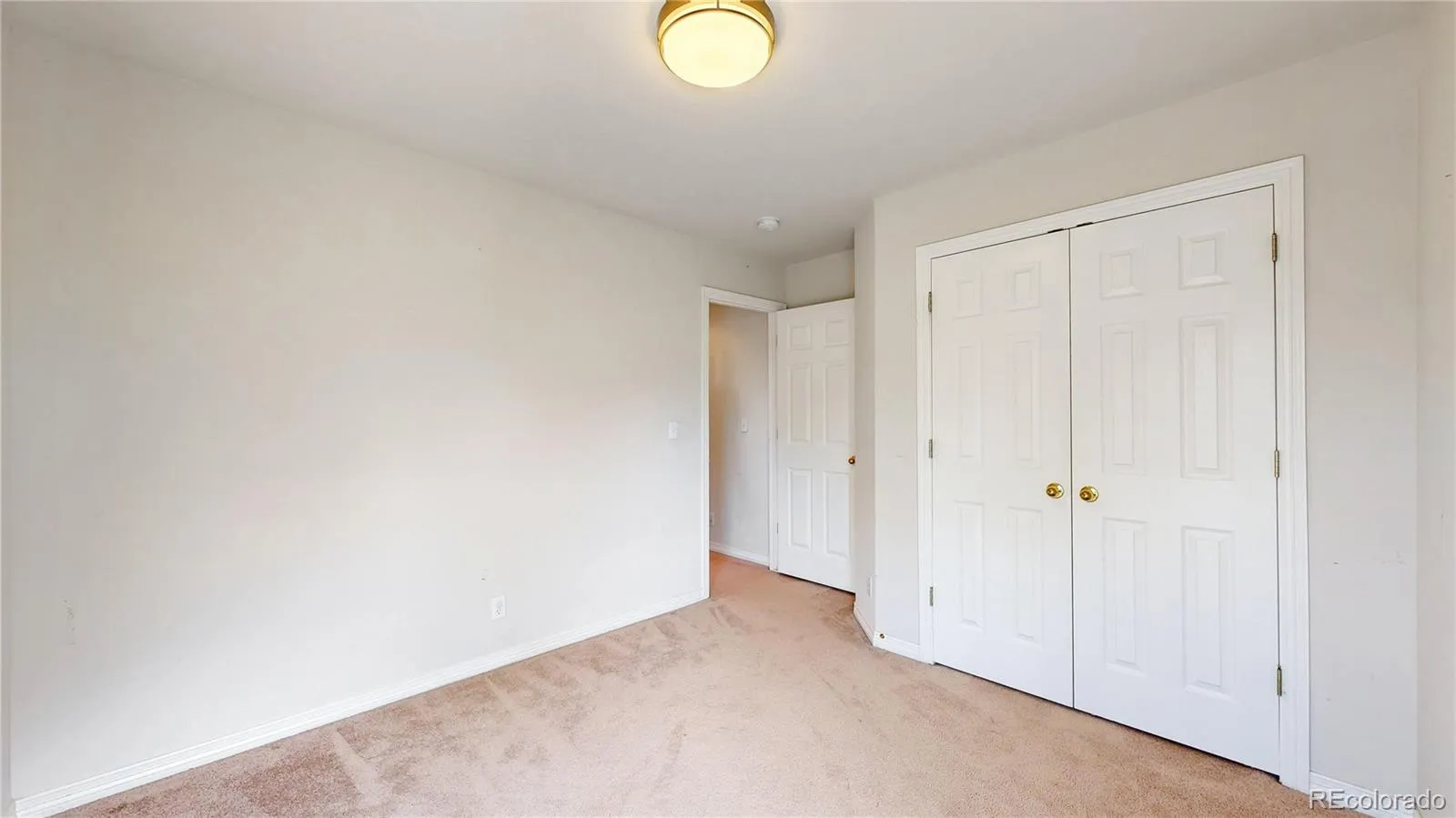 Lafayette, Colorado 80026, United States, 4 Bedrooms Bedrooms, ,3 BathroomsBathrooms,Residential,Active,163510