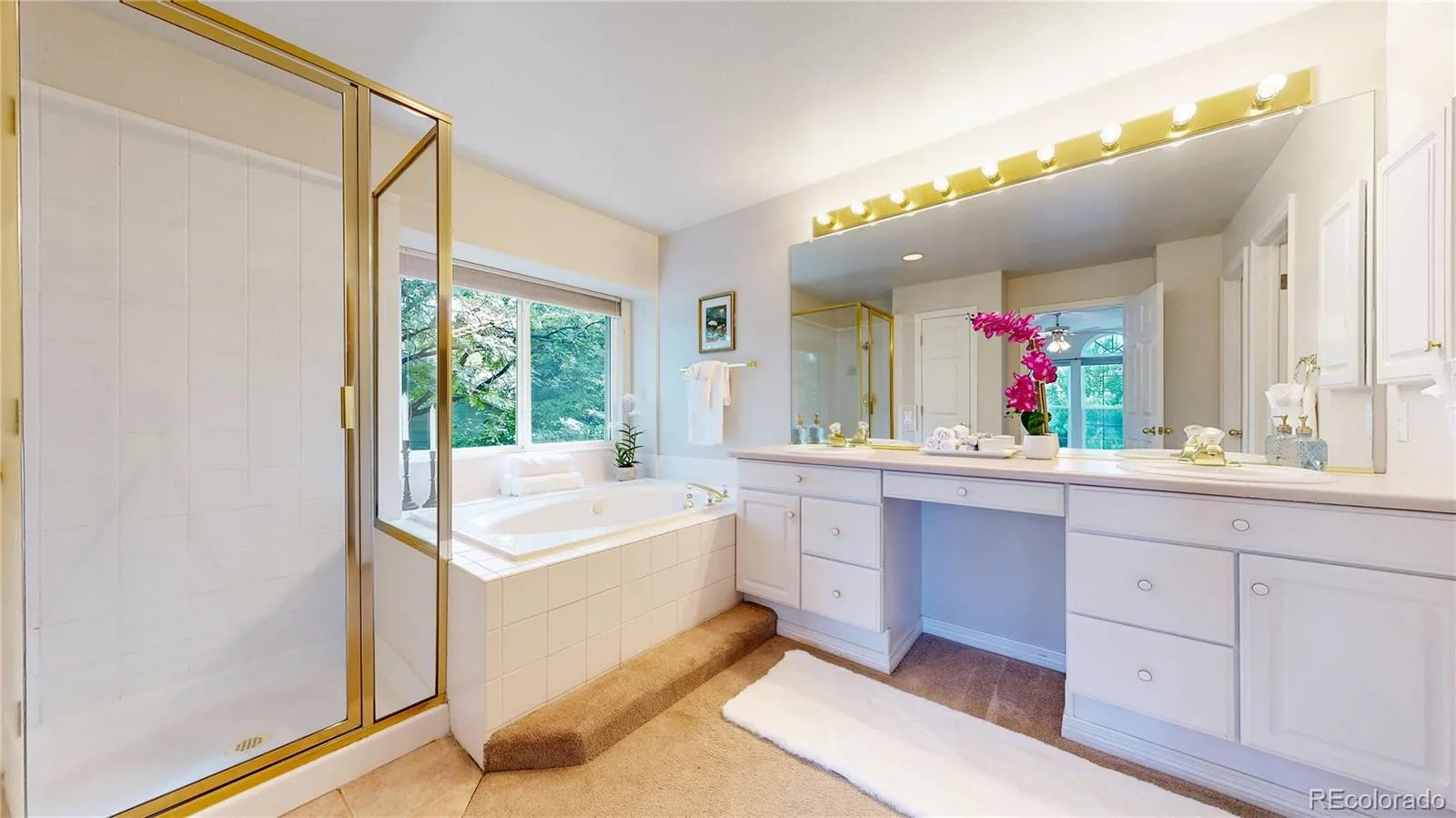 Lafayette, Colorado 80026, United States, 4 Bedrooms Bedrooms, ,3 BathroomsBathrooms,Residential,Active,163510