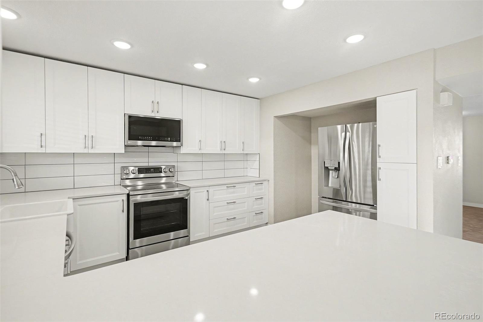 9194 E Nassau Avenue