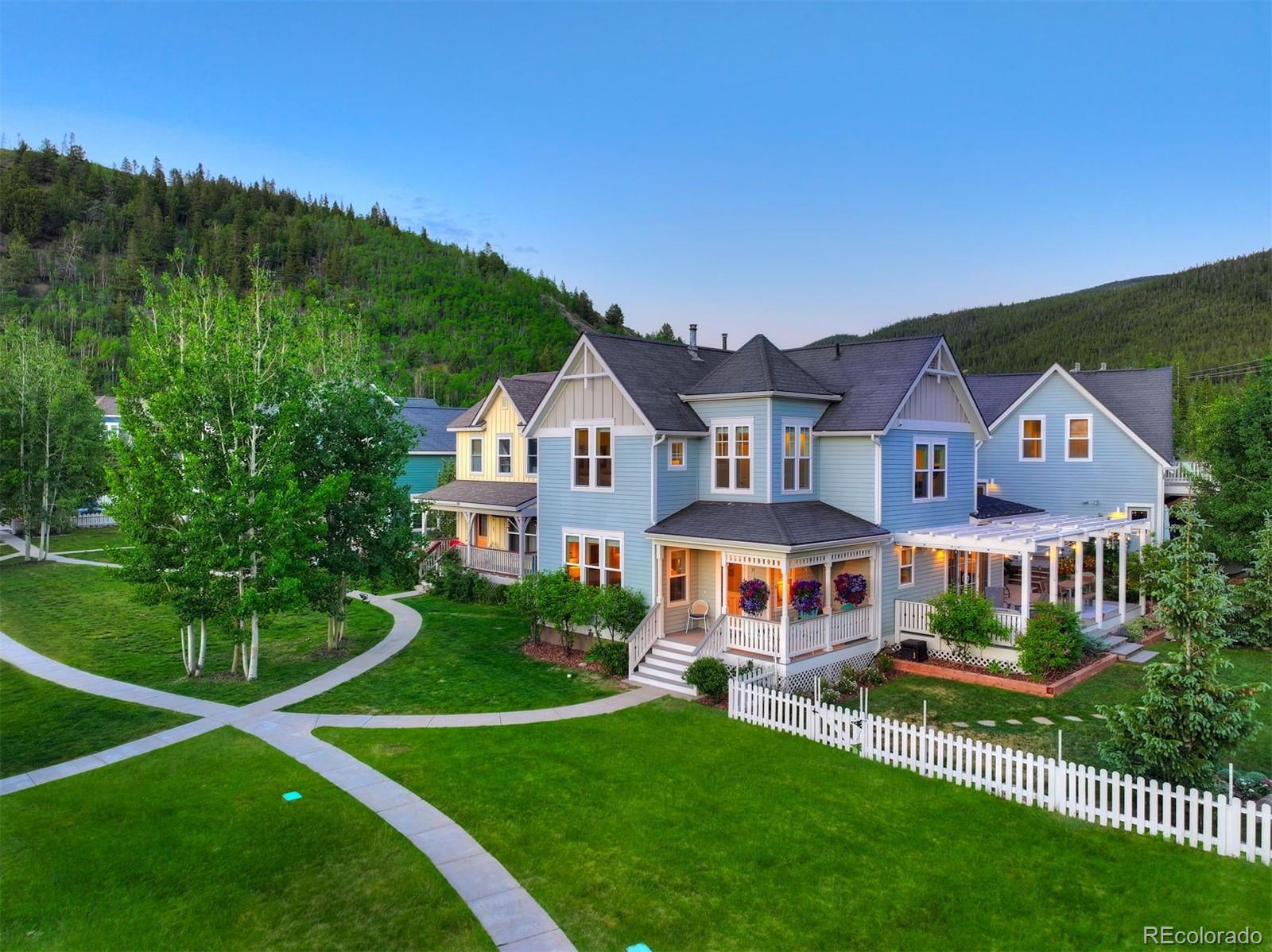 17 Meadow Lark Green