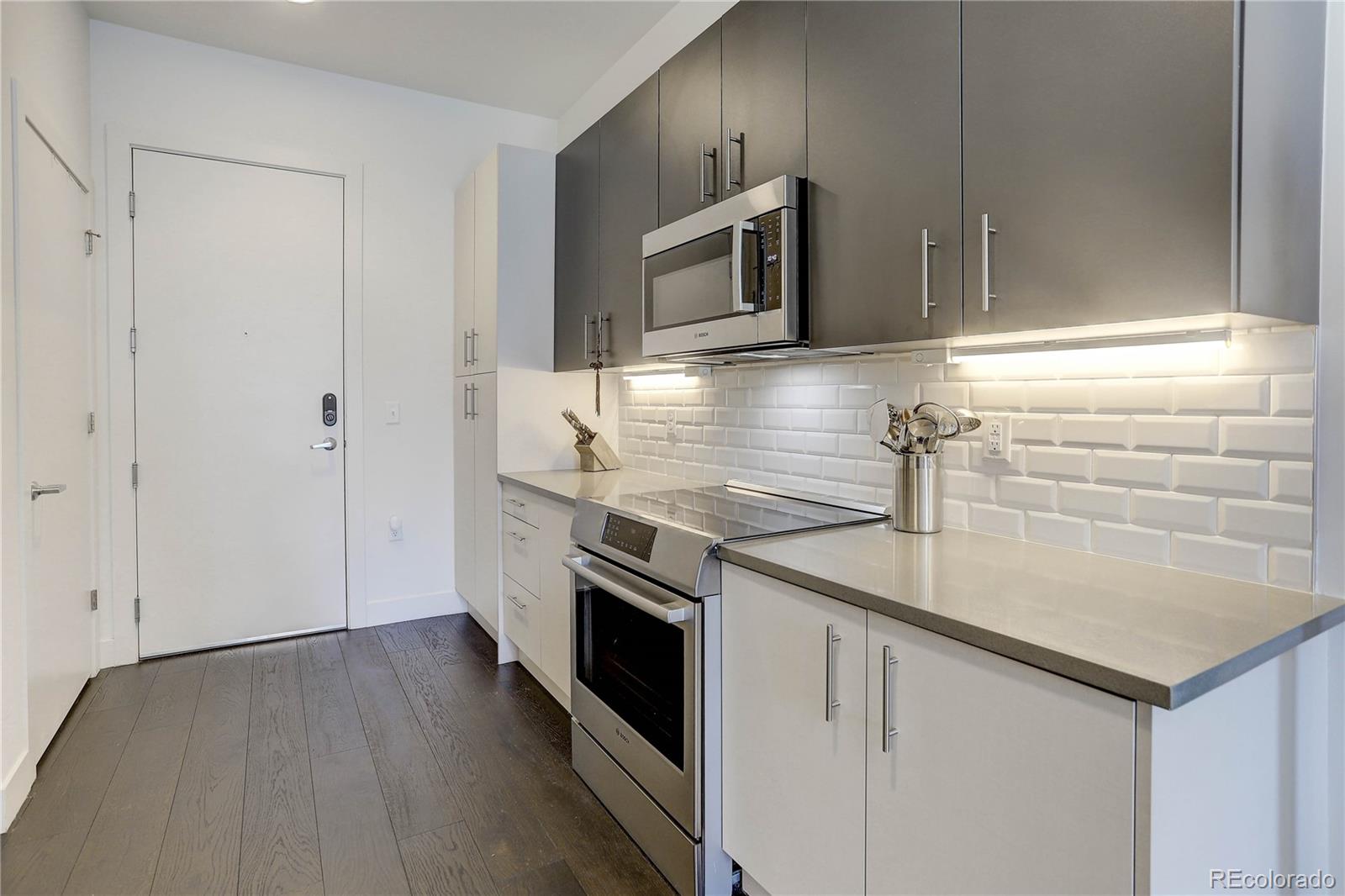 2525 Arapahoe Street 206