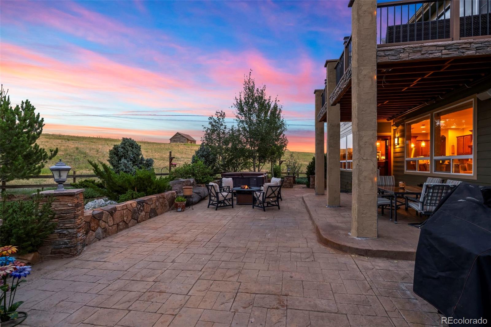 5565 Southwind Circle
