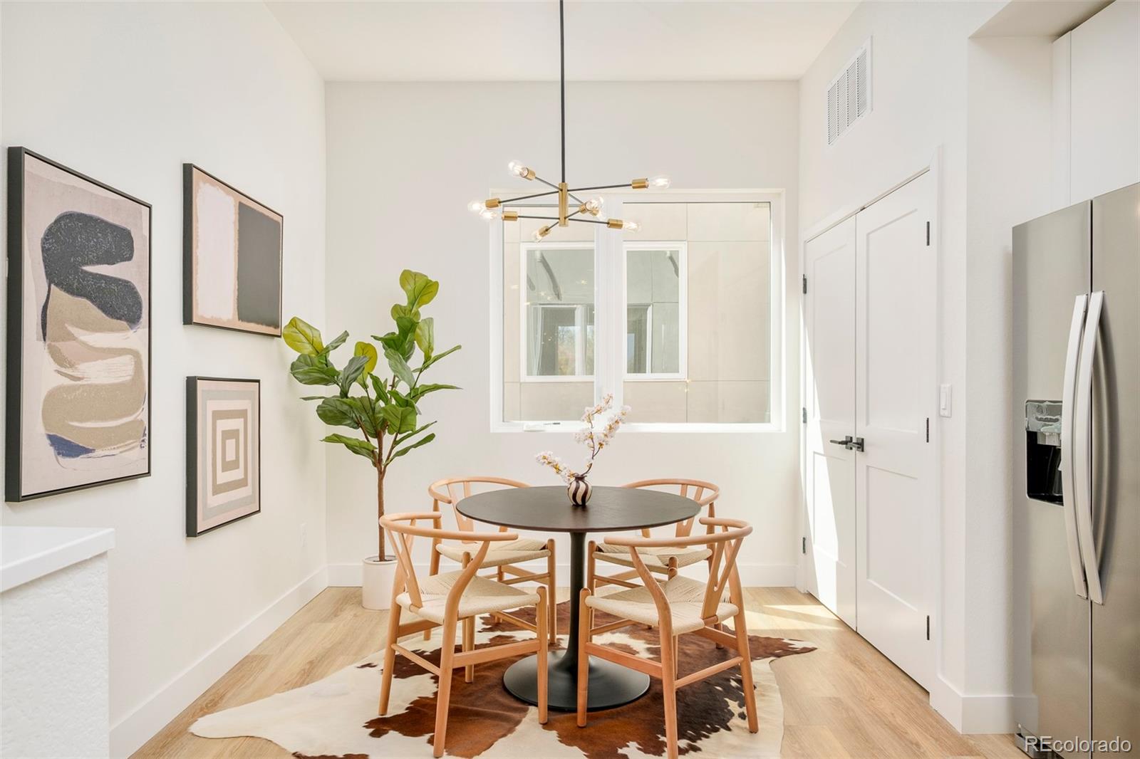 2105 S Galapago Street 10