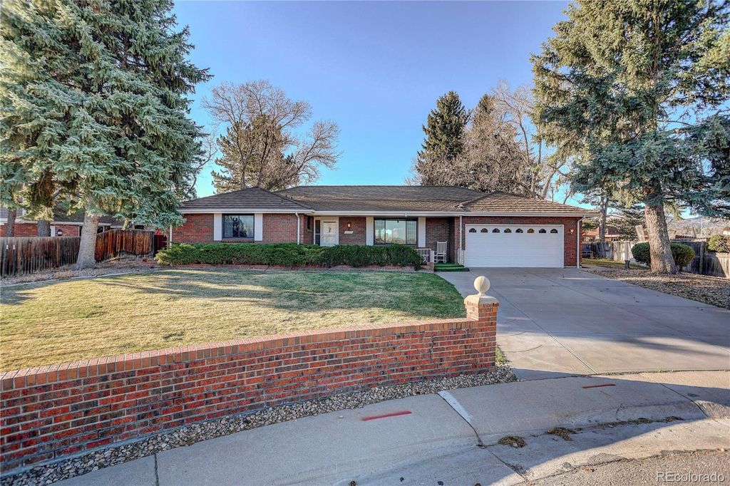 Photo of 2625 Vivian Street, Lakewood, CO 80215 (MLS # 1745706)