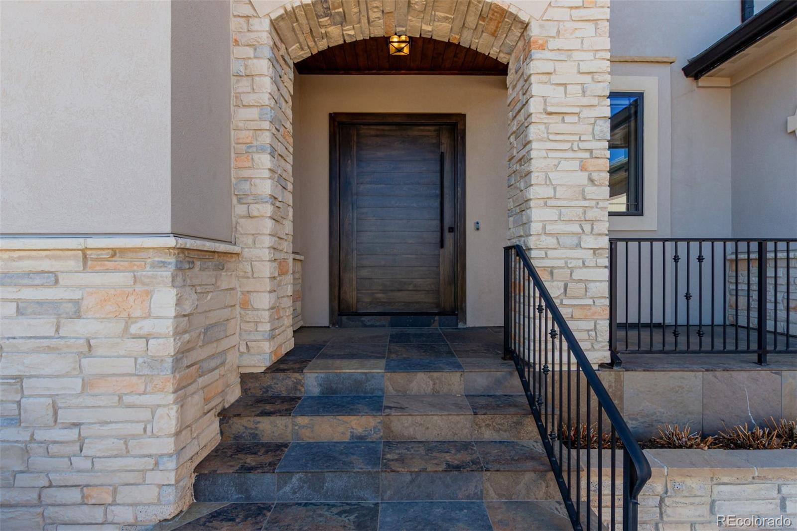 8017 S Valleyhead Way