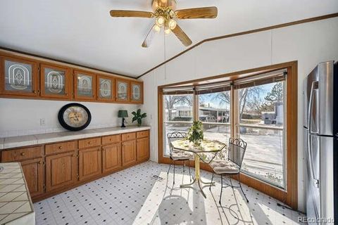 Manufactured Home in Thornton CO 2100 100th Avenue 8.jpg