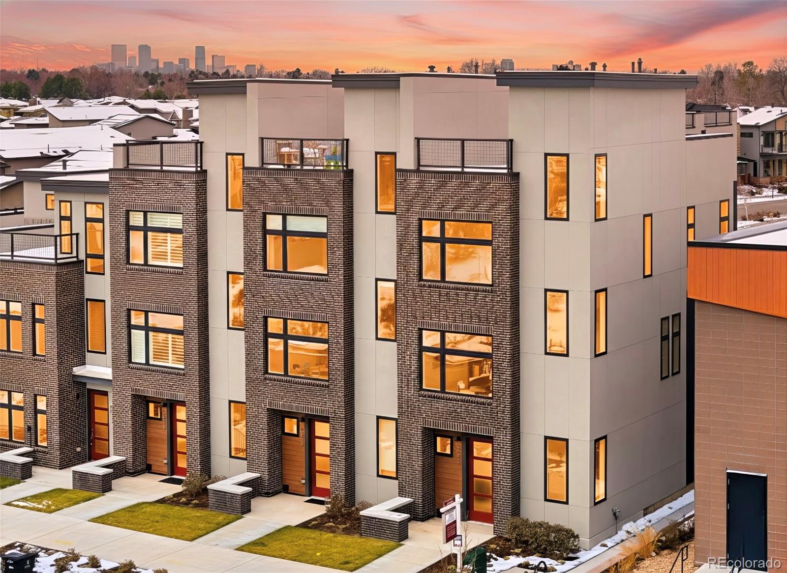 6971 E Lowry Boulevard