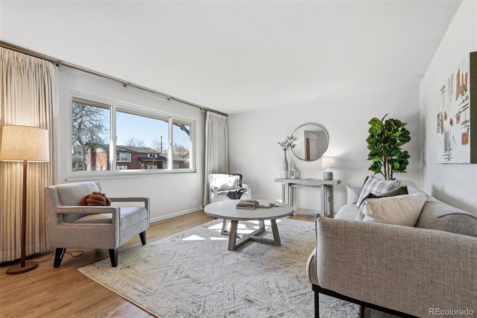 1208 S Brentwood Street